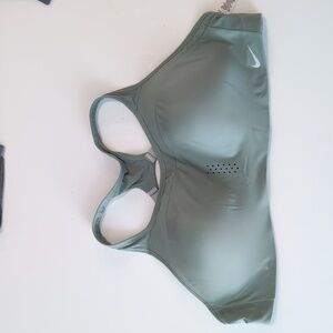 Nike Women's Alpha Dri-FIT High Impact Pad Sports Bra